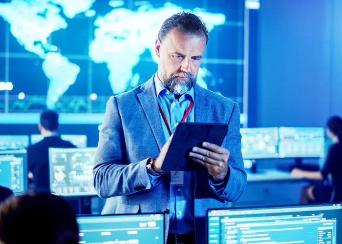 HCL BigFix Enterprise overview highlighting intelligent automation for infrastructure monitoring and hybrid endpoint management