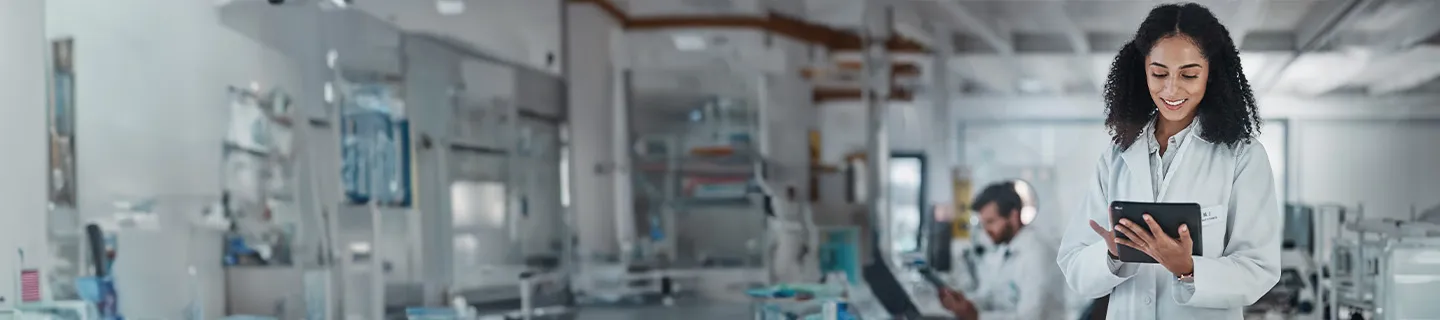 lab experts in pharmaceutical lab